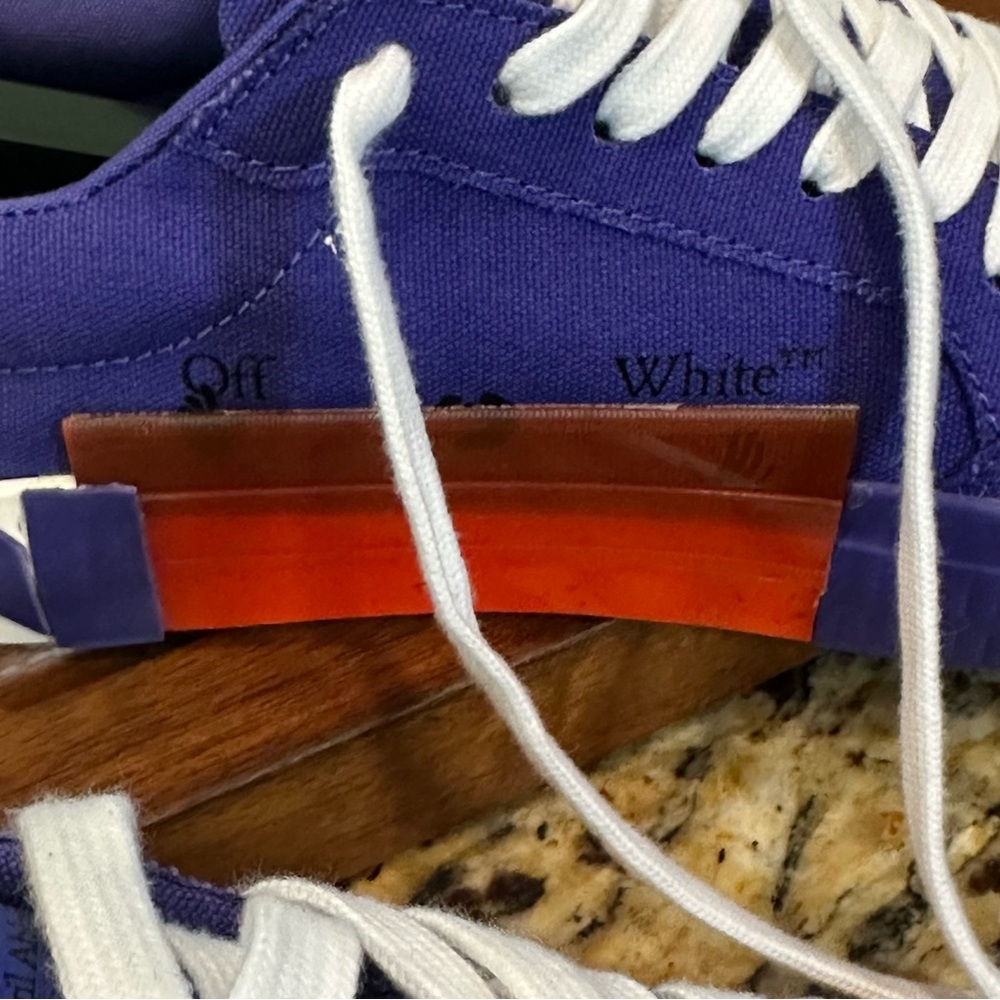 Off-White c/o Virgil Abloh Violet/Violet Sneakers Limited - Picture 8 of 12